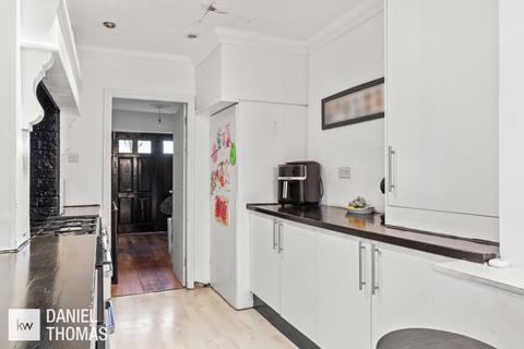 undefined, DANIEL THOMAS | Mile Close, Waltham Abbey, EN9