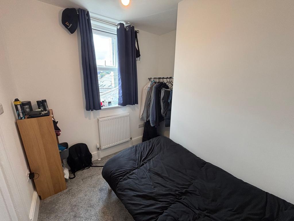 Bedroom 3 - 2