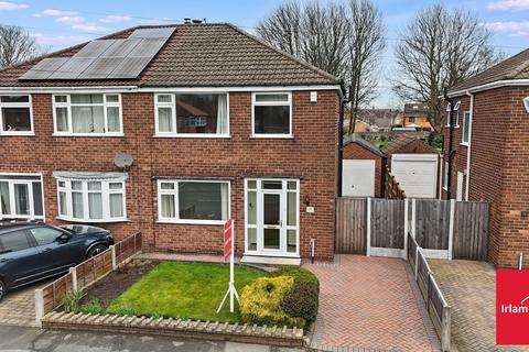 3 bedroom semi-detached house for sale, Broadway, Irlam, M44