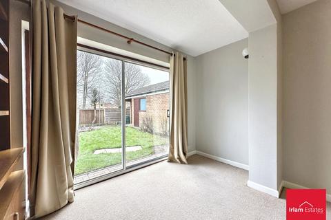 3 bedroom semi-detached house for sale, Broadway, Irlam, M44