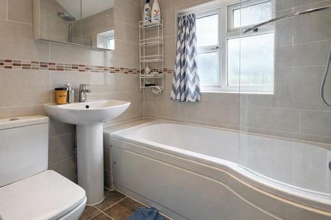 1 bedroom in a house share to rent, Nibthwaite Road, Wealdstone HA1