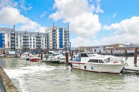 3 bedroom flat for sale, Ocean Drive, Gillingham, Kent, ME7