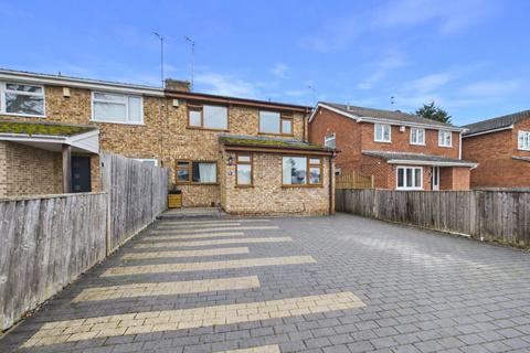 Brading Way, Purley on Thames, Reading, Berkshire, RG8