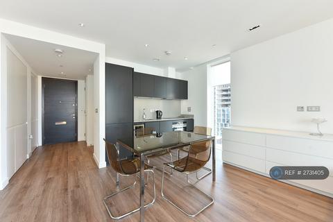 Studio to rent, Cashmere House, London, E1