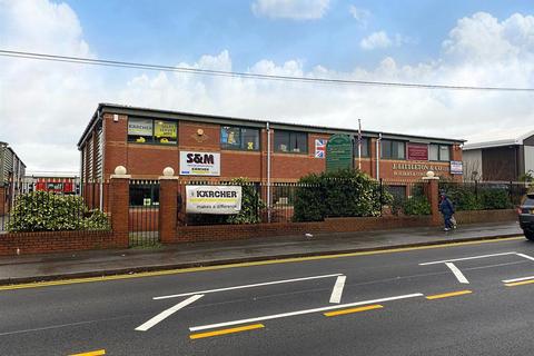 Office to rent - Canal Lane, Tunstall, Stoke-on-Trent