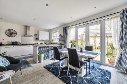 4 bedroom detached house for sale, Lavant View, Chichester, PO19