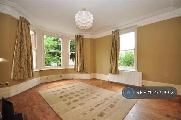 Reception Room 1 (Previous Decor)