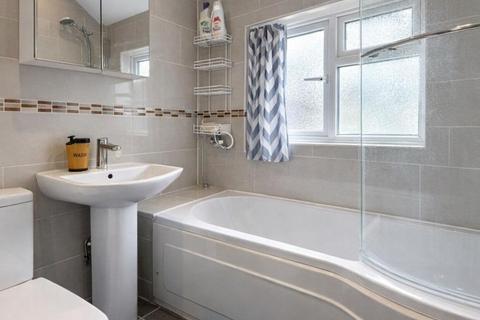 1 bedroom in a house share to rent, Nibthwaite Road, Wealdstone HA1