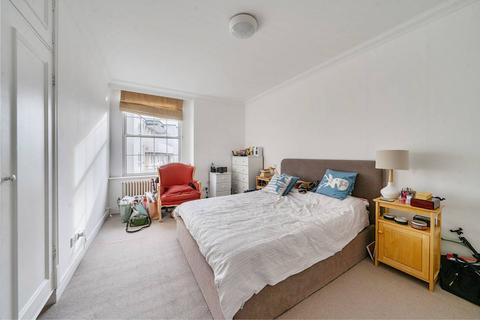 3 bedroom flat to rent, Fitzjames Avenue, West Kensington, London, W14