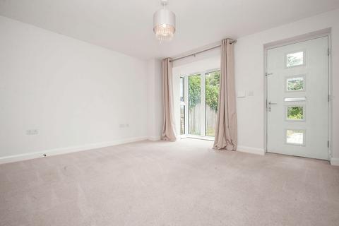 3 bedroom house to rent, Prestbury Close, Cheltenham, GL52