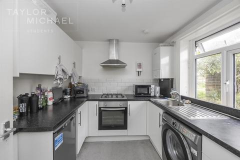 4 bedroom terraced house to rent, Kimberley Road, Brighton