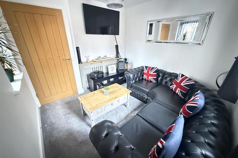 2 bedroom townhouse for sale, Guild Terrace, Burton-On-Trent DE14
