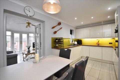 undefined, Thistle Close, Chorley