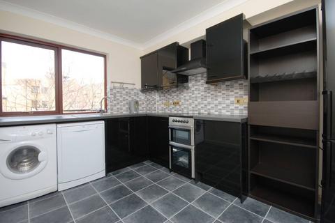 4 bedroom flat for sale, Goodhart Place, Limehouse, London, E14