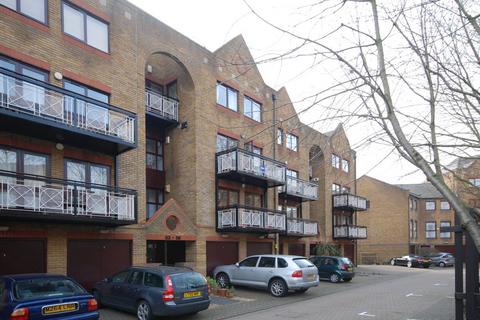 4 bedroom flat for sale, Goodhart Place, Limehouse, London, E14