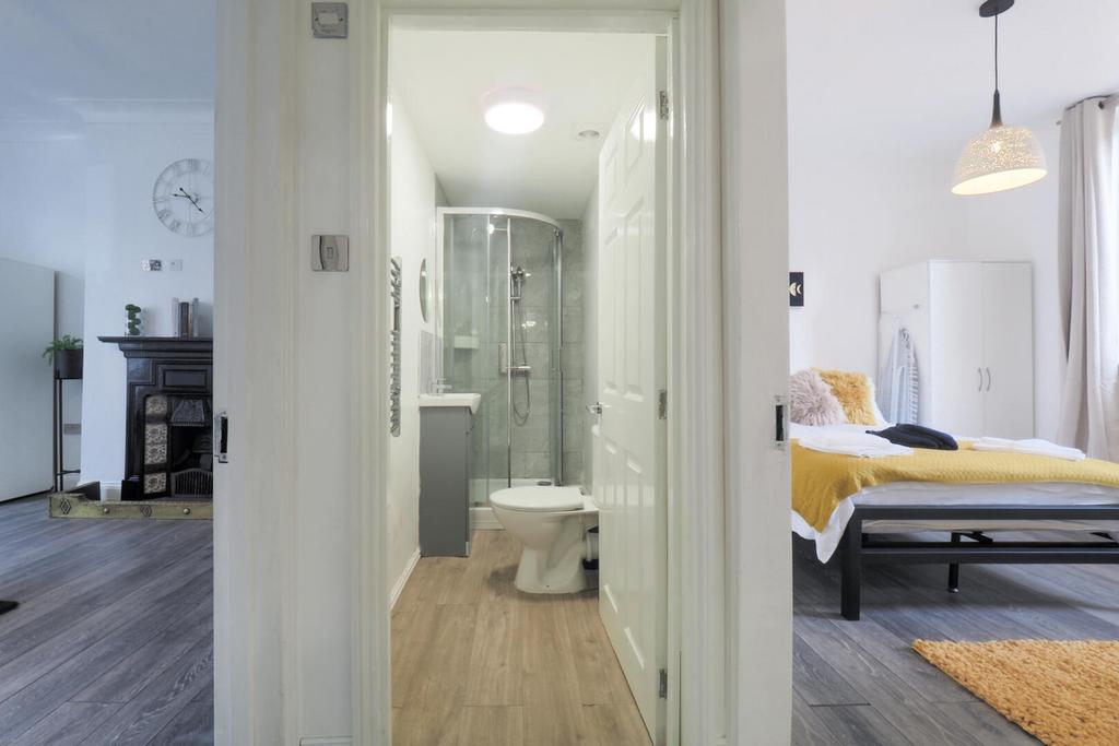 Ensuite