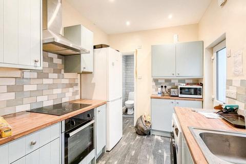 4 bedroom terraced house for sale, Highbury Road, Bedminster, BS3 5NS