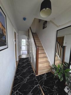 3 bedroom semi-detached house to rent, Clarendon Road, Edmonton, N18