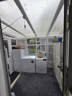 3 bedroom semi-detached house to rent, Clarendon Road, Edmonton, N18