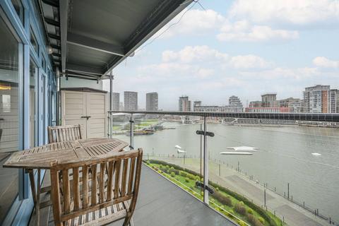 2 bedroom flat for sale, Western Beach, Royal Docks, London, E16