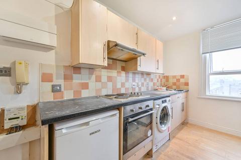 Studio to rent, High Road, Willesden, London, NW10