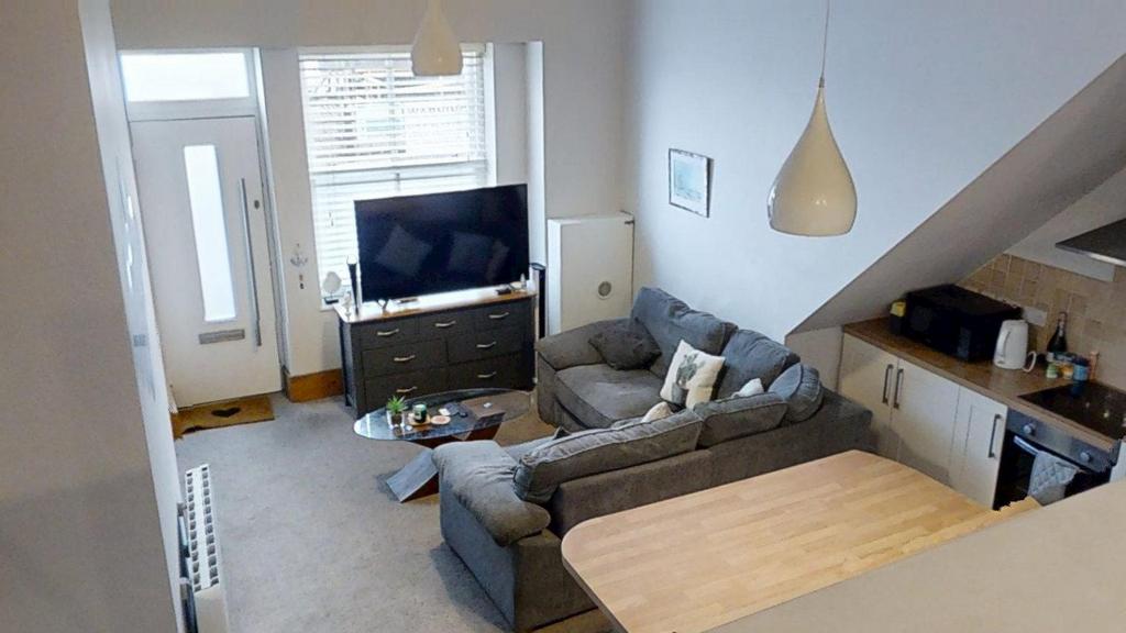 Chandlers-Nook-7-Castletown-Portland-Dorset-UK-012