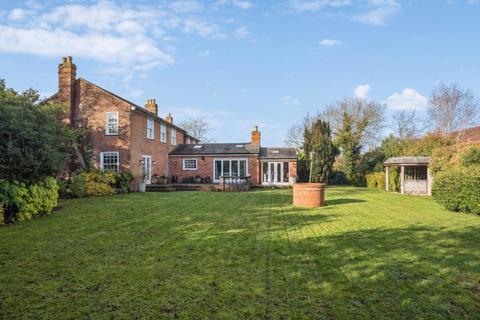 undefined, Brook End, Weston Turville, Aylesbury, Buckinghamshire, HP22