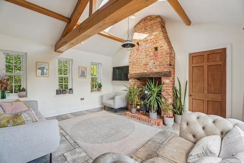 undefined, Brook End, Weston Turville, Aylesbury, Buckinghamshire, HP22