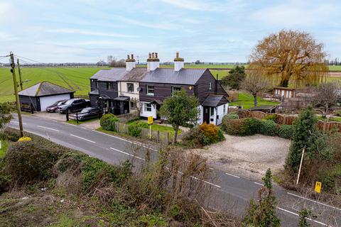 3 bedroom semi-detached house for sale, Potash Cottages, Barling, SS3