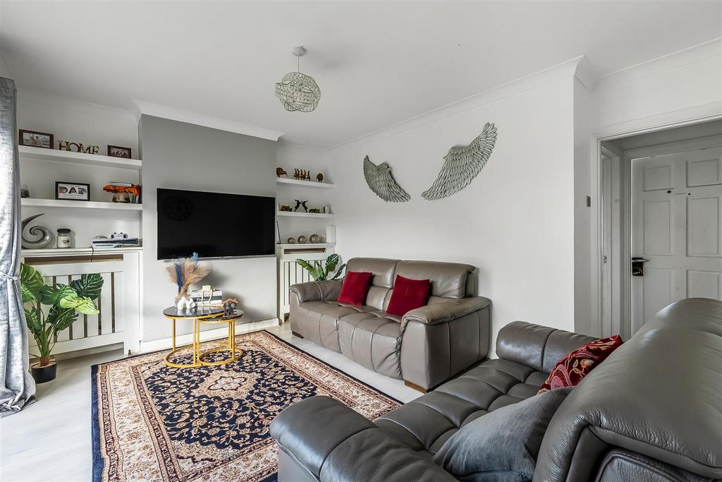 2-Saltash-Close-13.jpg