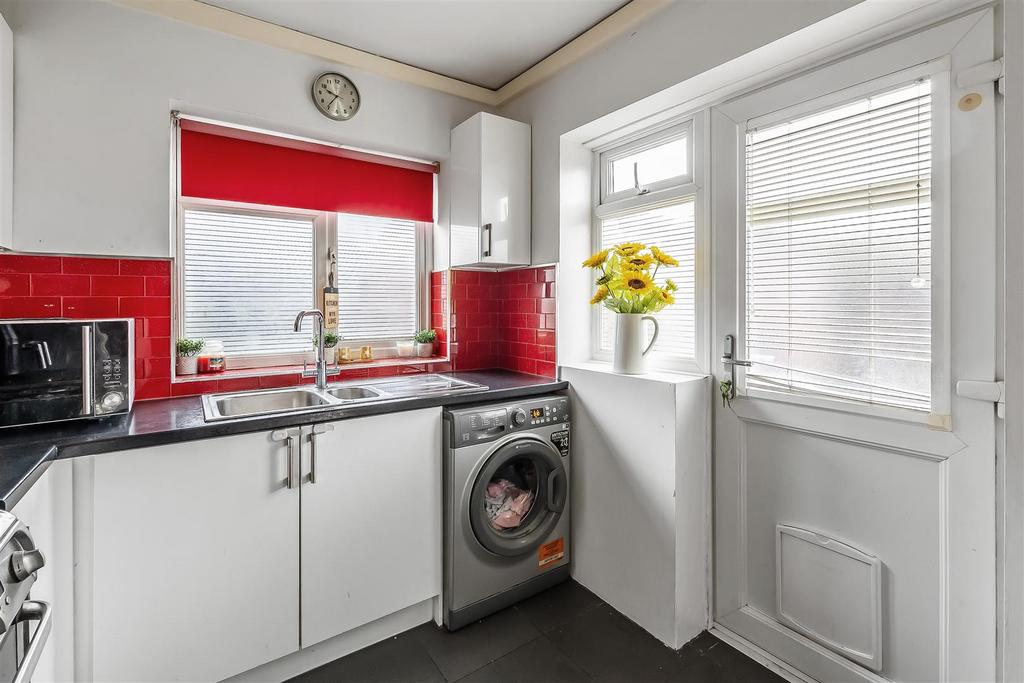 2-Saltash-Close-3.jpg