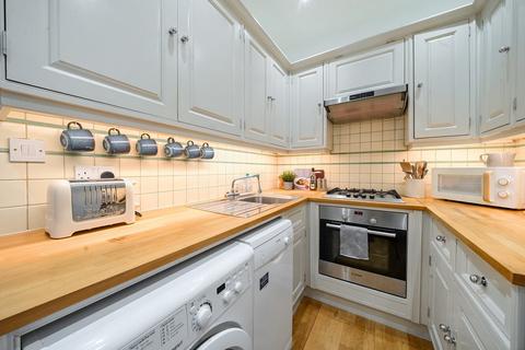 2 bedroom apartment to rent, Felsham Road, Putney, London, SW15