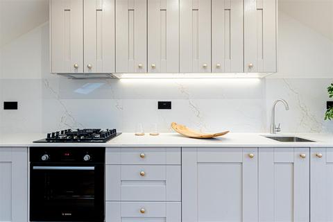 1 bedroom apartment for sale, Lordship Park, London N16