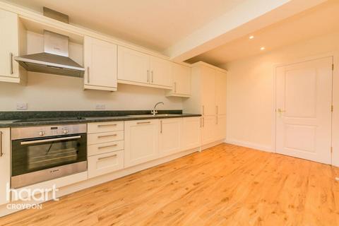 2 bedroom apartment to rent, Melville Avenue, SOUTH CROYDON