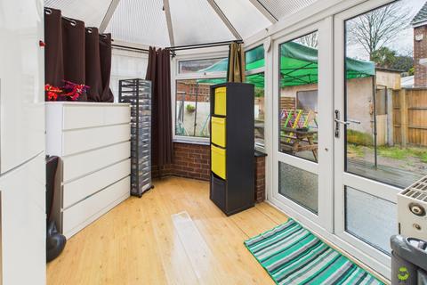 3 bedroom end of terrace house for sale, Homer Close, Bexleyheath, DA7
