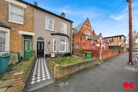 3 bedroom end of terrace house for sale, Manor Park Road, Manor Park E12