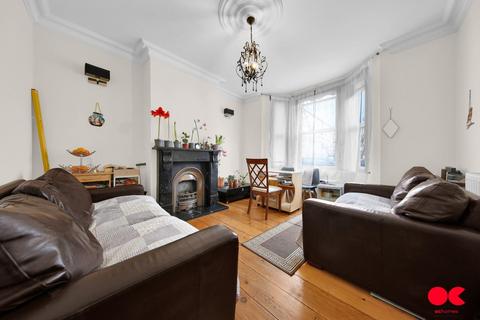 3 bedroom end of terrace house for sale, Manor Park Road, Manor Park E12
