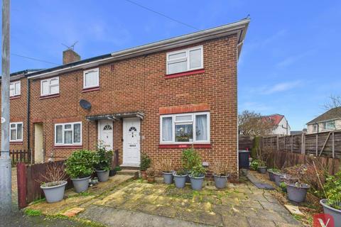 undefined, Derwent Road, Luton LU2