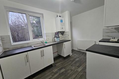1 bedroom ground floor flat to rent, Glasgow Road, Jarrow NE32