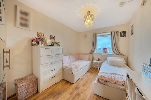 2 bedroom flat for sale, Hazelwood Tower, Golborne Gardens, London, W10