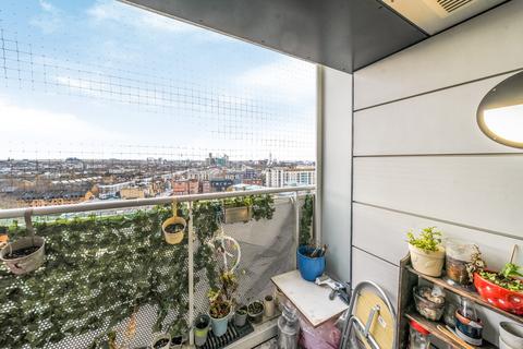 2 bedroom flat for sale, Hazelwood Tower, Golborne Gardens, London, W10
