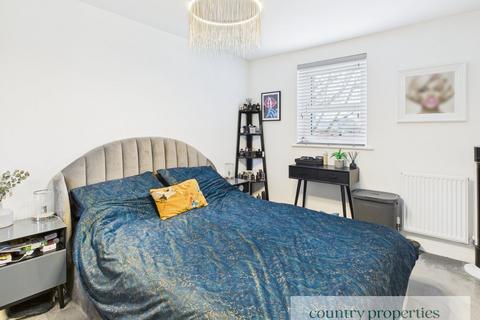 2 bedroom flat for sale, Bridge Road East, Welwyn Garden City, AL7