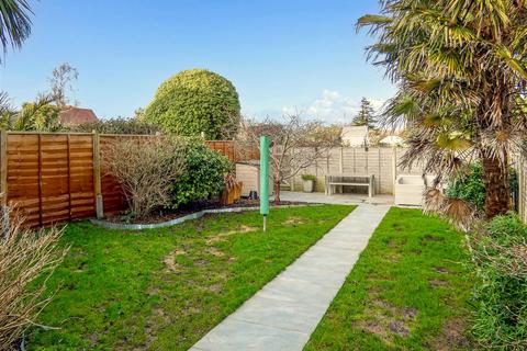 3 bedroom terraced house for sale, Toddington Lane, Littlehampton BN17