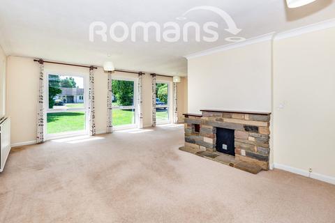 undefined, Maidenhead Court Park, Maidenhead, SL6