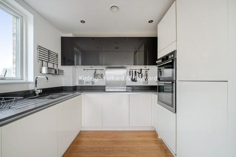 2 bedroom flat to rent, East Street, London, SE17