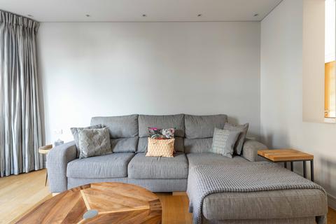 3 bedroom flat to rent, Ashburnham Road, Chelsea, London, SW10
