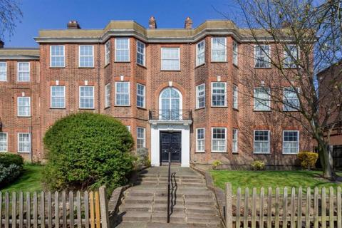 3 bedroom flat to rent, Aylmer Road Hampstead Garden Suburb N2