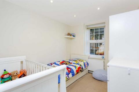 3 bedroom flat to rent, Aylmer Road Hampstead Garden Suburb N2
