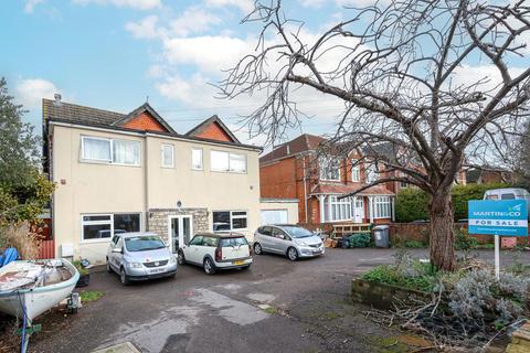 1 bedroom apartment for sale, Southbourne Road, Southbourne