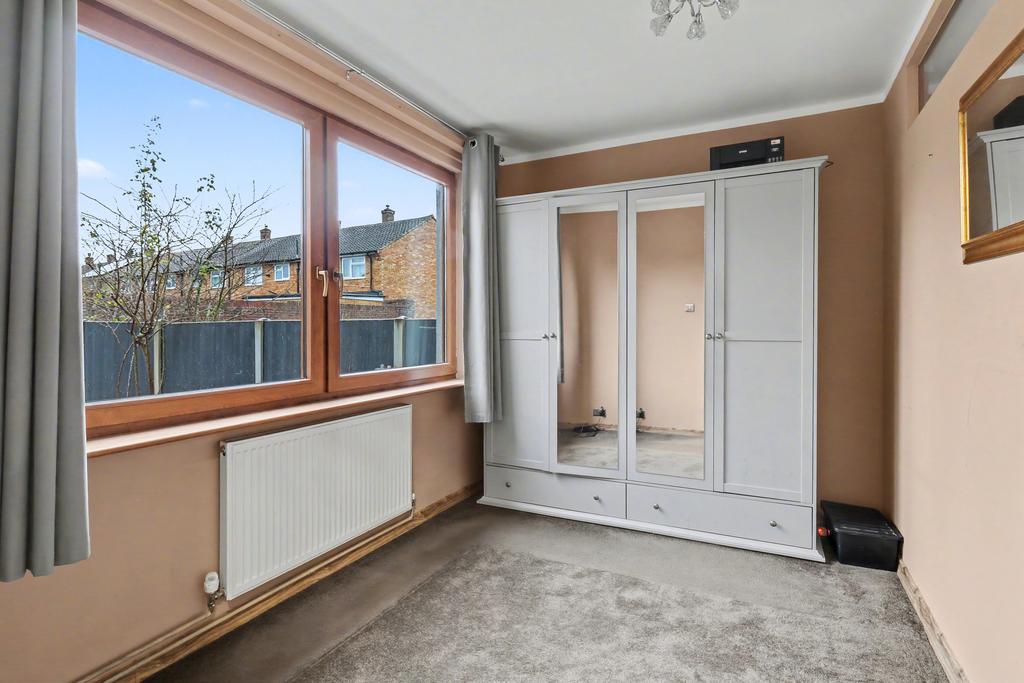 Dining room/bed 3